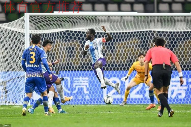 足协杯半决赛第一回合 苏宁1-1泰达 卓尔0-5鲁能 足协杯半决赛第一回合 苏宁1-1泰达 卓尔0-5鲁能